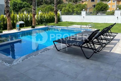 4 rooms Villa in Kemer, Turkey No. 22244 2