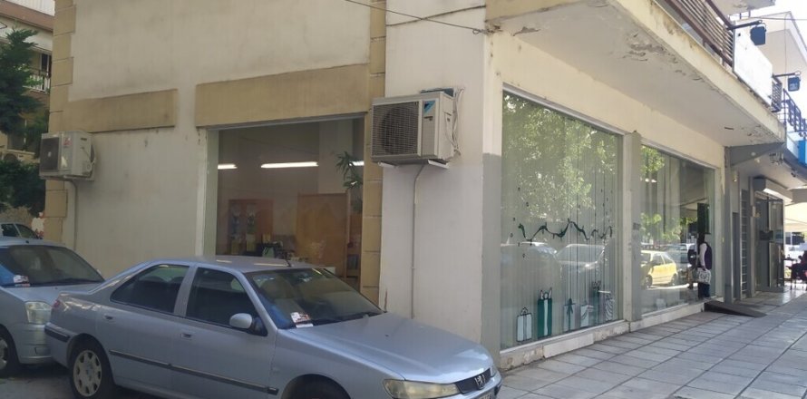 300m² Commercial property en Thessaloniki, Greece No. 57749