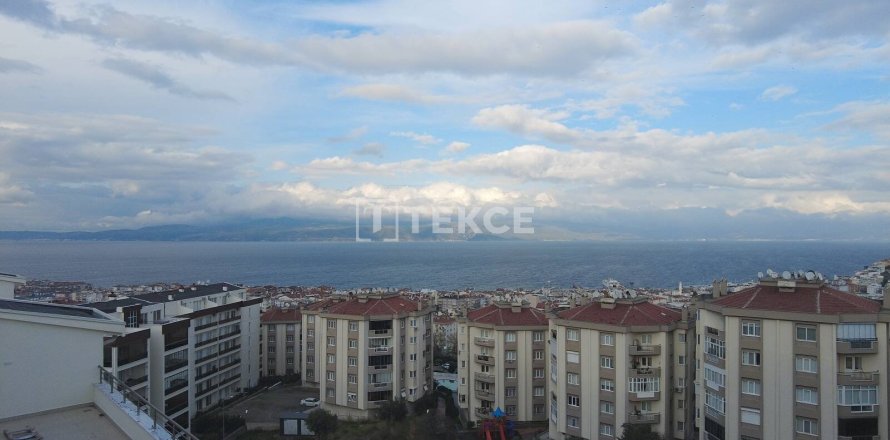 3+2 Apartment en Mudanya, Turkey No. 11309