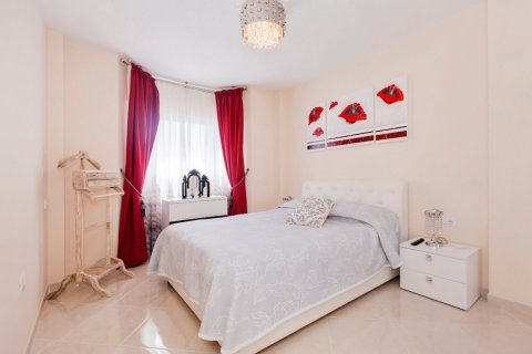 2 bedrooms Villa in Santa Cruz de Tenerife, Spain No. 26577 12