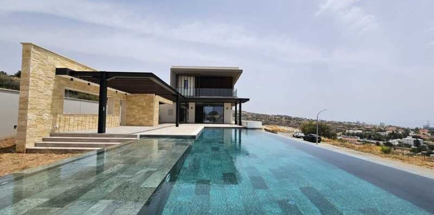 6 bedrooms Villa in Mouttagiaka, Cyprus No. 62993