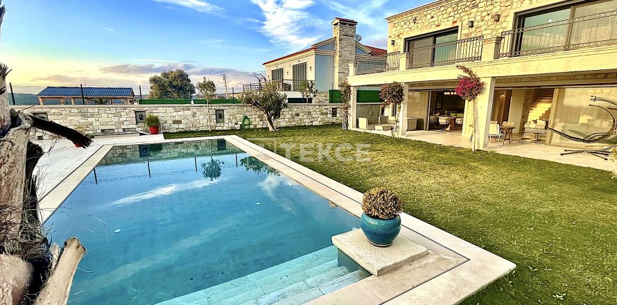 6+1 Villa à Cesme, Turkey No. 75896