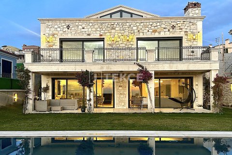 6+1 Villa à Cesme, Turkey No. 75896 2