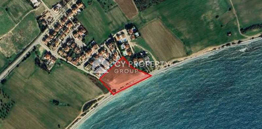 10034m² Land en Mazotos, Cyprus No. 75889