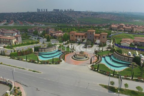 5+1 Villa en Bueyuekcekmece, Turkey No. 21859 4