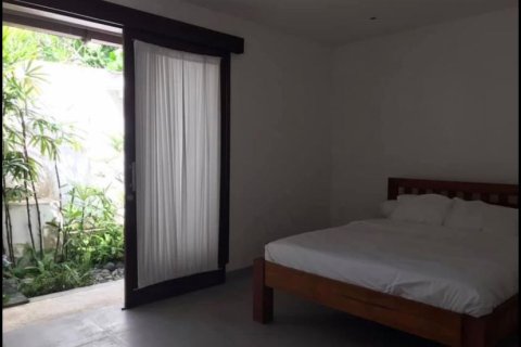 2 bedrooms Villa in Kerobokan, Indonesia No. 23429 3