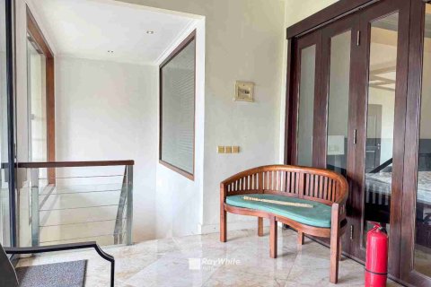 3 bedrooms Villa in Jimbaran, Indonesia No. 23426 8