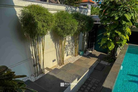 3 bedrooms Villa in Jimbaran, Indonesia No. 23426 9