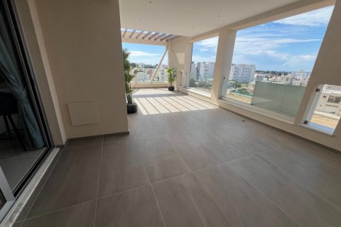 3 dormitorios Apartment en Paphos, Cyprus No. 37858 2