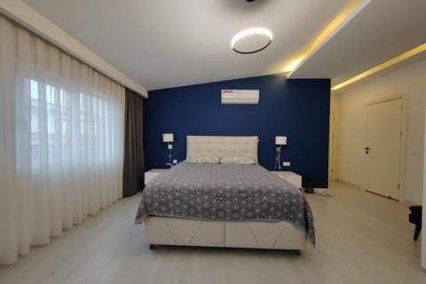 5 rooms Apartment in Oba, Turkey No. 21618 16