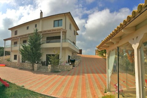 5 bedrooms Villa in Heraklion, Greece No. 60071 3