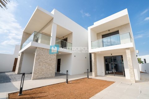 4 dormitorios Villa en  Yas Island, UAE No. 4780 1