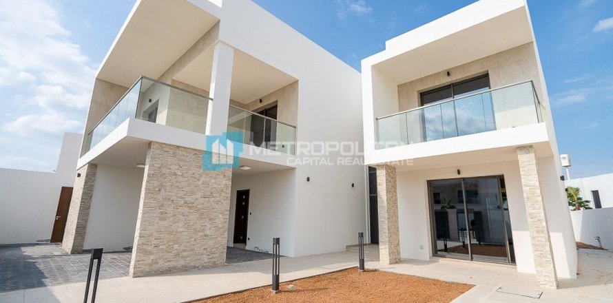 4 dormitorios Villa en  Yas Island, UAE No. 4780