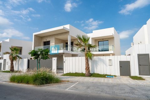 4 dormitorios Villa en  Yas Island, UAE No. 4780 2