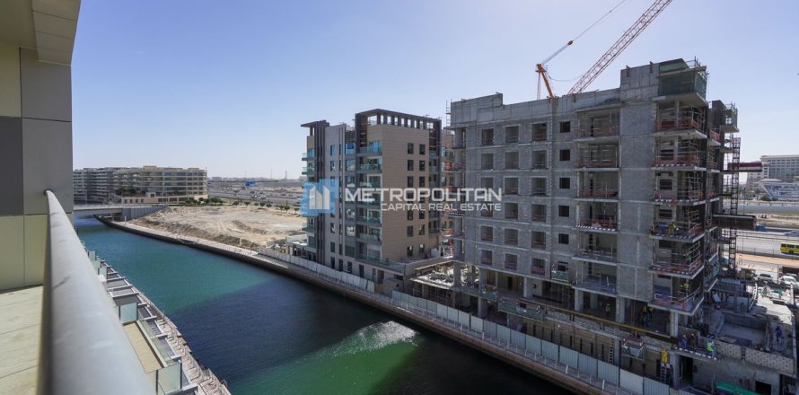 2 dormitorios Apartment en Al Raha Beach, UAE No. 4777