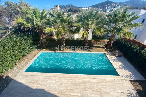 4+1 Villa in Bodrum, Turkey No. 19743 13