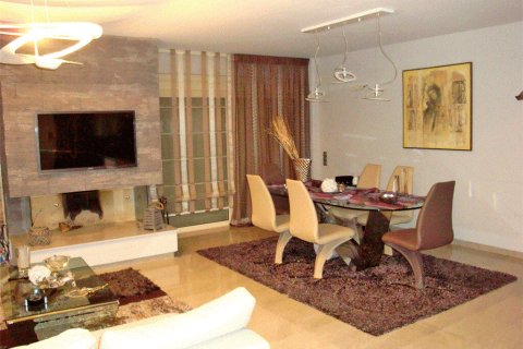 3 bedrooms Maisonette in Alimos, Greece No. 59820 2