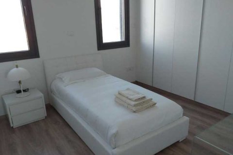 3 dormitorios Apartment en Mouttagiaka, Cyprus No. 76050 7