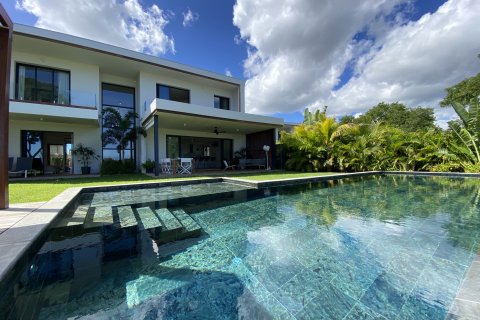 4 bedrooms Villa in Tamarin, Mauritius No. 60875 1