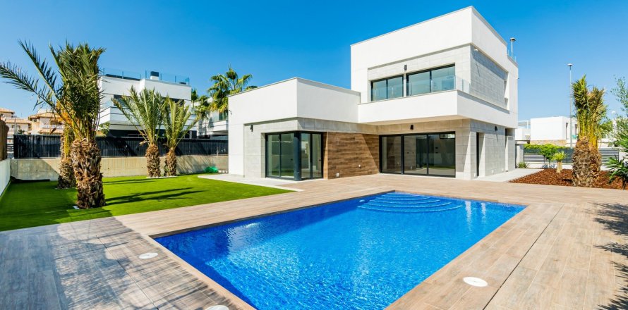 5 bedrooms Villa in Alicante, Spain No. 27762