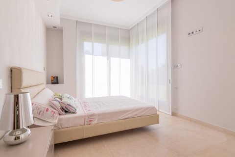 5 dormitorios Villa en Alicante, Spain No. 27761 4