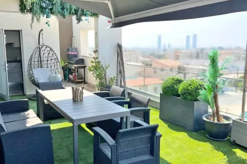 2 dormitorios Penthouse en Mesa Geitonia, Cyprus No. 40415 1