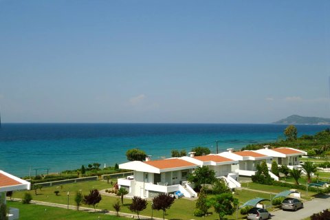 4 bedrooms House in Chalkidiki, Greece No. 60698 19