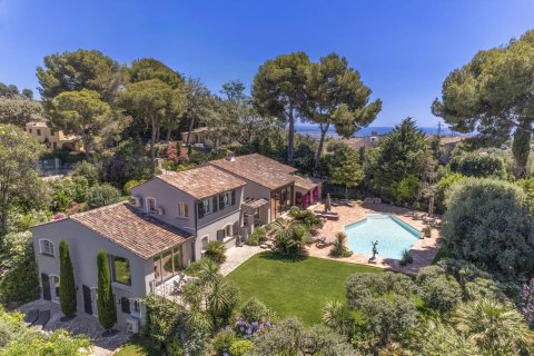 5 bedrooms Villa in Mougins, France No. 69128 1