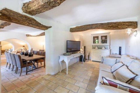 5 chambres Villa à Châteauneuf-Grasse, France No. 69054 11