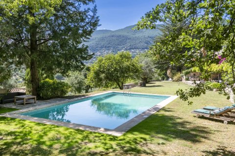 5 chambres Villa à Châteauneuf-Grasse, France No. 69054 2