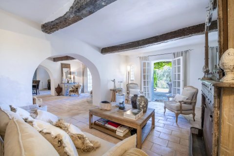 5 chambres Villa à Châteauneuf-Grasse, France No. 69054 8