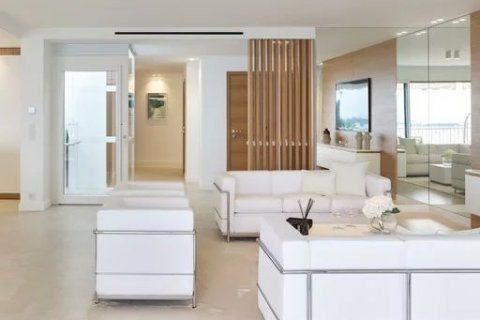 3 dormitorios Apartment en Cannes, France No. 69129 6