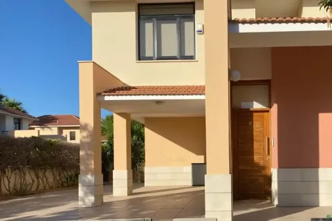 4 bedrooms Villa in Pyla, Cyprus No. 31495 1