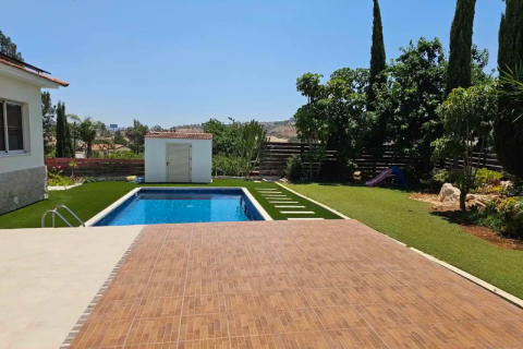 3 bedrooms Villa in Monagroulli, Cyprus No. 63442 6