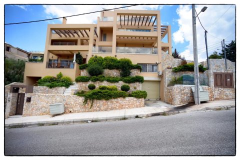 3 bedrooms Villa in Voula, Greece No. 55330 1