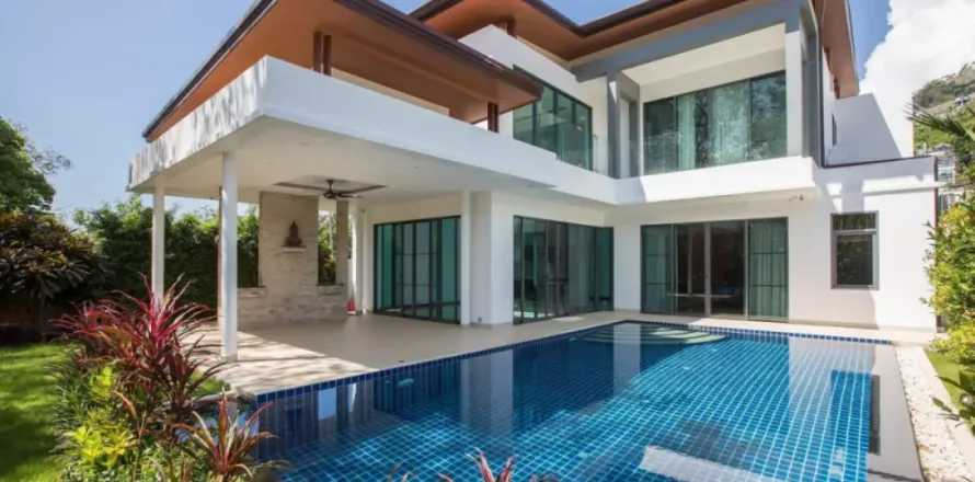 3 bedrooms Villa in Phuket, Thailand No. 3171