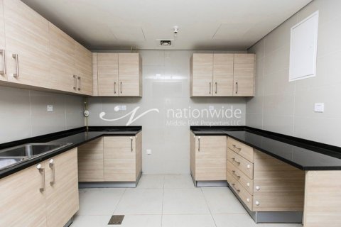 2 bedrooms Apartment in Al Reem Island, UAE No. 3637 3