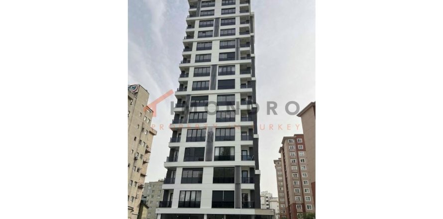 3+1 Apartment in Kadikoy, Turkey No. 21386