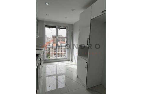 3+1 Apartment in Kadikoy, Turkey No. 21386 8