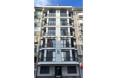 3+1 Apartment in Fatih, Turkey No. 21387 3