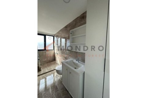 3+1 Apartment in Fatih, Turkey No. 21387 18