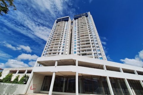 2 dormitorios Apartment en Panamá, Panama No. 70607 1