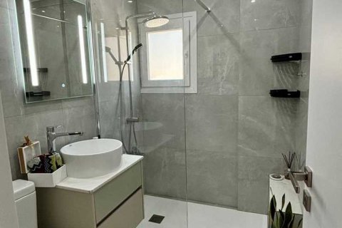 4 dormitorios Apartment en Germasogeia, Cyprus No. 72931 13