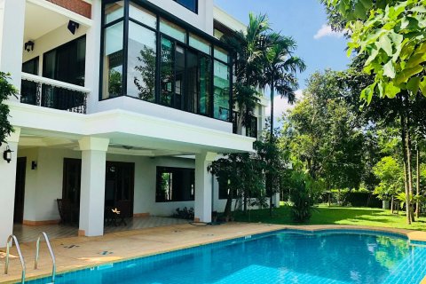 4 dormitorios House en Chiang Mai, Thailand No. 2529 3