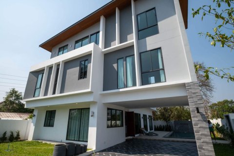 6 bedrooms House in Chiang Mai, Thailand No. 2530 3