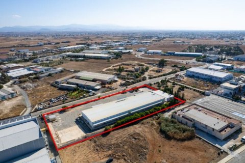 2675m² Commercial property en Nicosia, Cyprus No. 48127 3