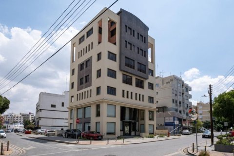 1060m² Commercial property à Nicosia, Cyprus No. 48129 5