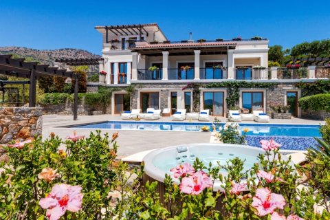 6 bedrooms Villa in Chania, Greece No. 48131 5