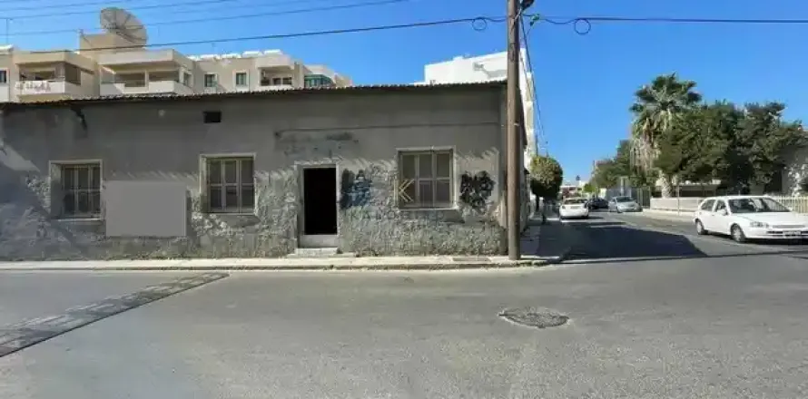 3 chambres House à Larnaca, Cyprus No. 40245