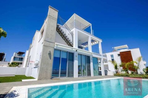 5 bedrooms Villa in Protaras, Cyprus No. 63197 4